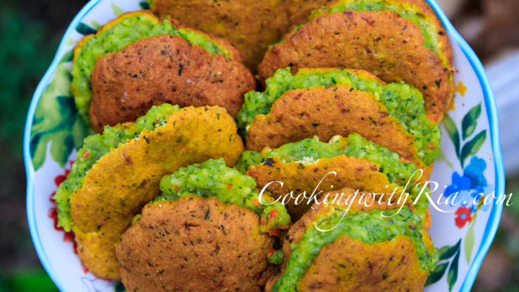 KACHORI AND RAW MANGO CHUTNEY