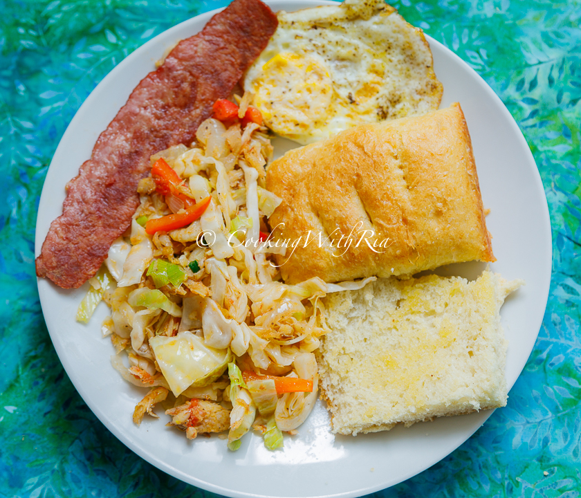 pan coconut bread breakfast plate