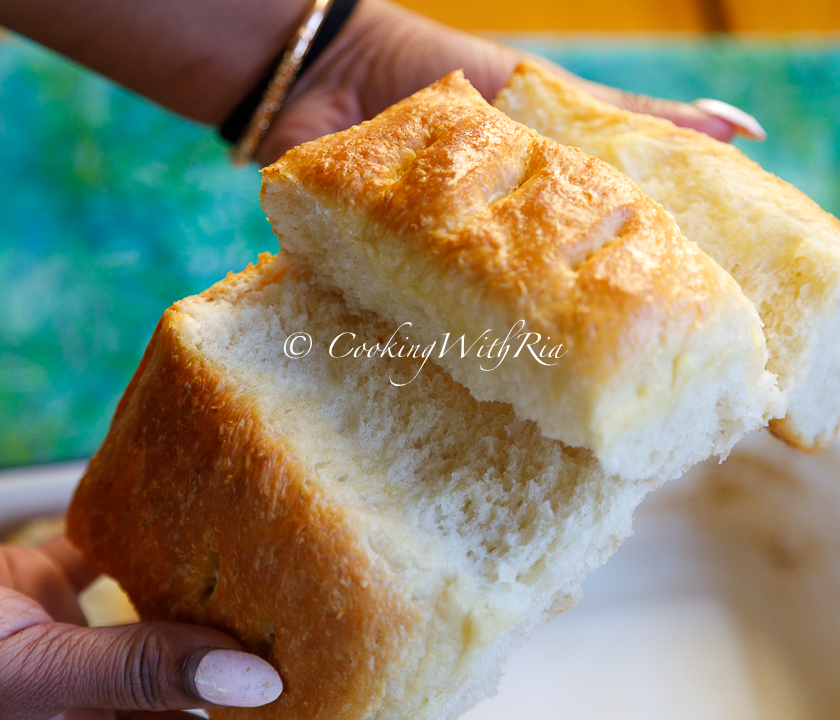 pan coconut bread slices