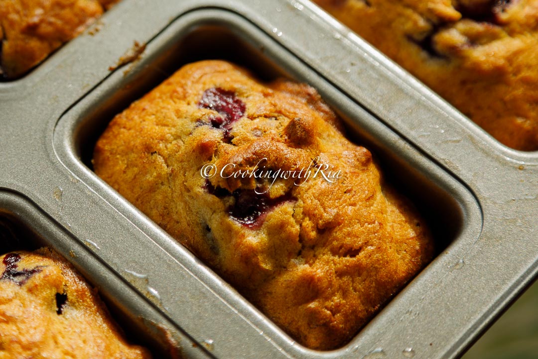 Eggless Blueberry Banana Bread Mini Loaves