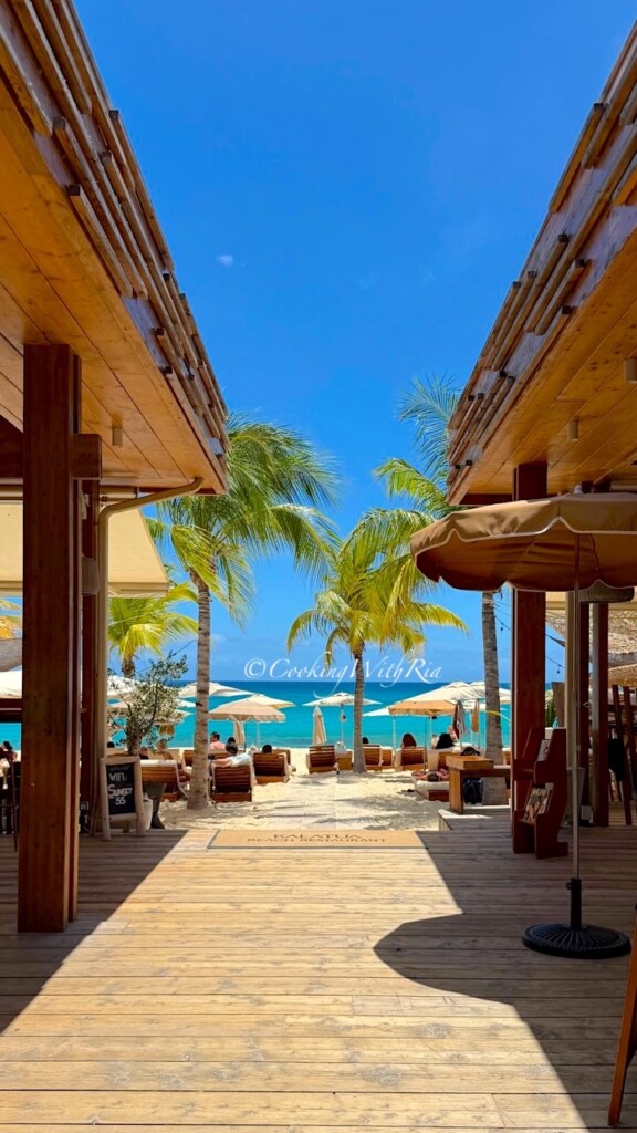 Sint-Maarten-Kalatua-Mullet-Bay-View.