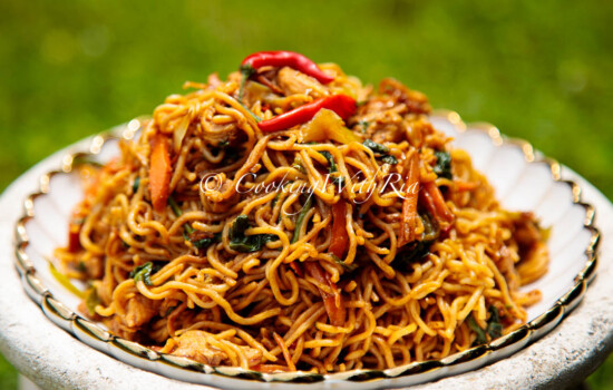 Easy Spicy Chow Mein Recipe for Two (Ready in 20 Minutes)